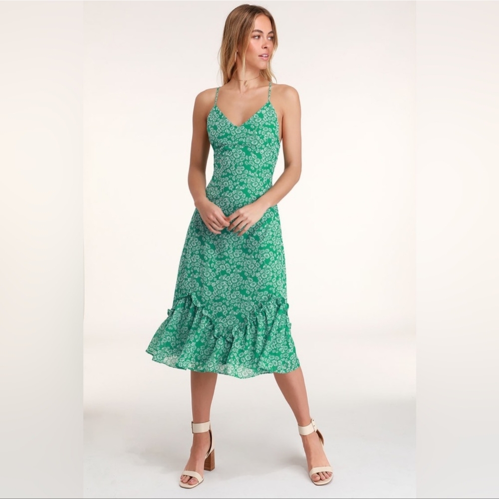 Lulu’s Flirty Fleurs Green Floral Print Midi Dress, woman’s size large